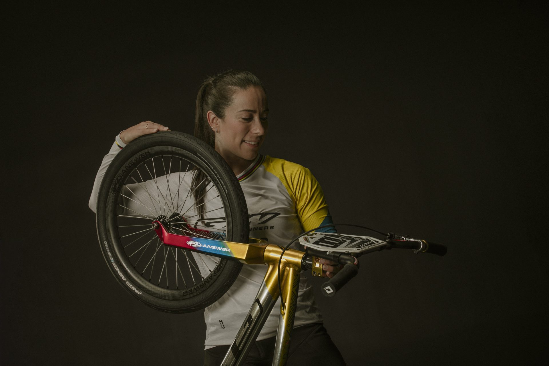 La historia se cuenta a través de una bicicleta
